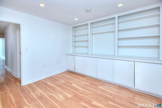 100 Seaview Avenue 4F, Norwalk, CT 06855
