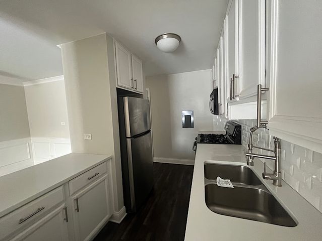 2426 N Kennicott Drive 1C, Arlington Heights, IL 60004