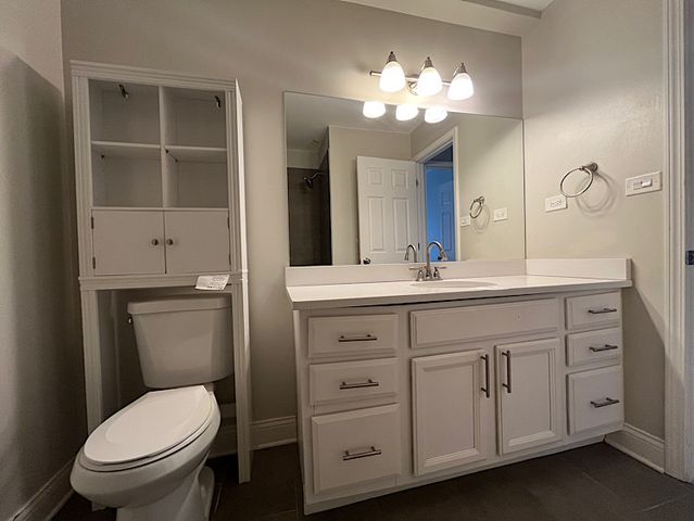 2426 N Kennicott Drive 1C, Arlington Heights, IL 60004