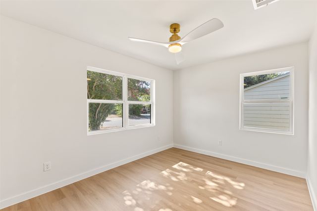 707 Hilltop Drive, Irving, TX 75060