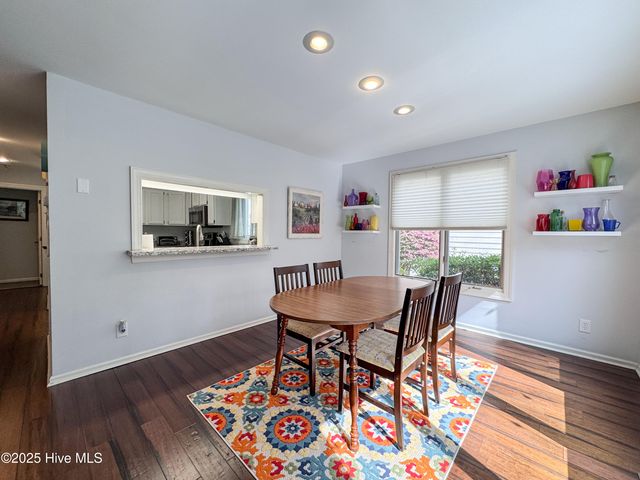310 Wimbledon Court, Wilmington, NC 28412