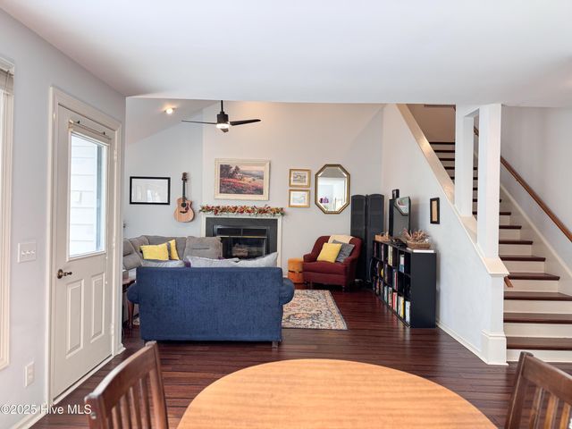 310 Wimbledon Court, Wilmington, NC 28412