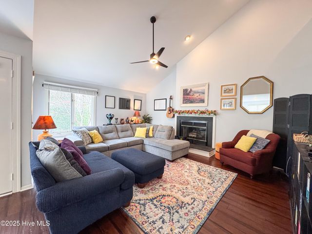 310 Wimbledon Court, Wilmington, NC 28412