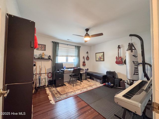 310 Wimbledon Court, Wilmington, NC 28412