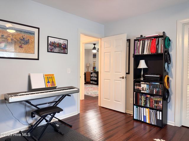 310 Wimbledon Court, Wilmington, NC 28412