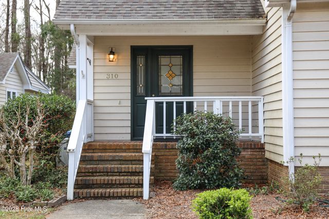310 Wimbledon Court, Wilmington, NC 28412