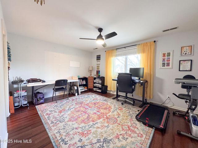 310 Wimbledon Court, Wilmington, NC 28412