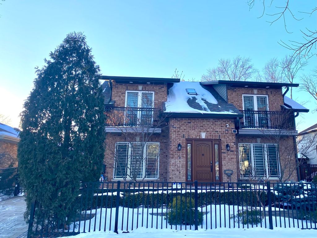 1052 Margret Street, Des Plaines, IL 60016