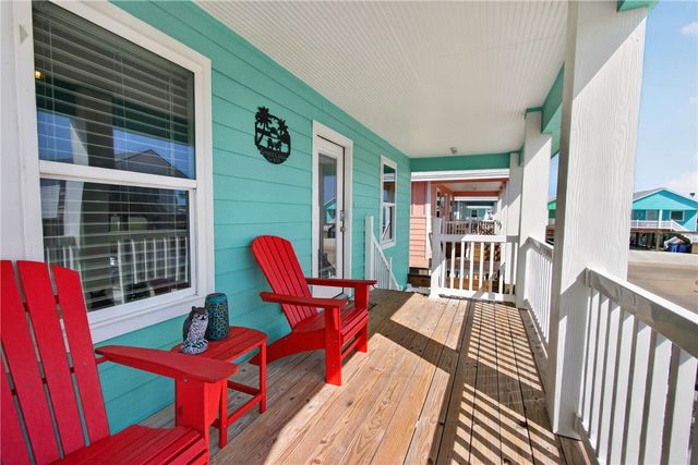 111 Redfish Lane, Port Aransas, TX 78373