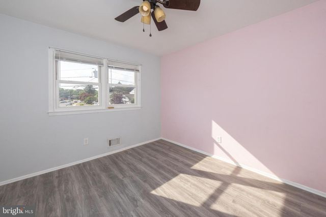 14 ROCKWOOD AVE, Hamilton, NJ 08619