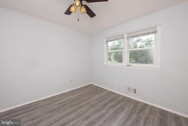 14 ROCKWOOD AVE, Hamilton, NJ 08619