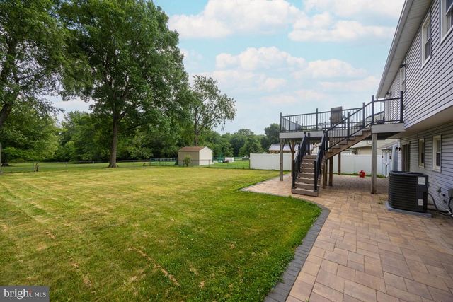 14 ROCKWOOD AVE, Hamilton, NJ 08619