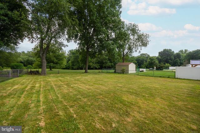 14 ROCKWOOD AVE, Hamilton, NJ 08619