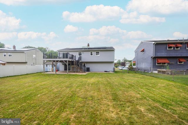 14 ROCKWOOD AVE, Hamilton, NJ 08619