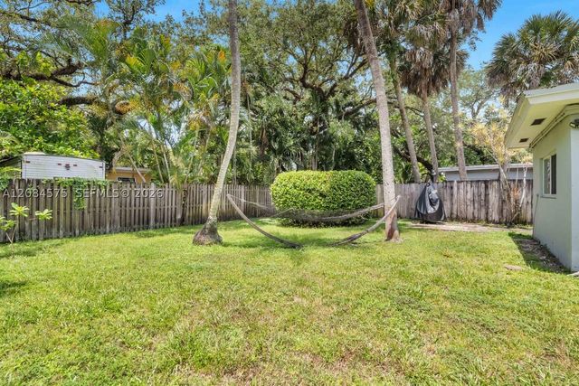 1548 SW 23rd Ct 1550B, Fort Lauderdale, FL 33315