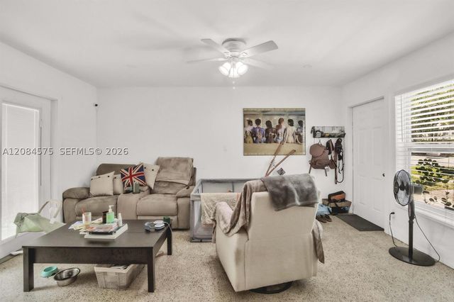 1548 SW 23rd Ct 1550B, Fort Lauderdale, FL 33315