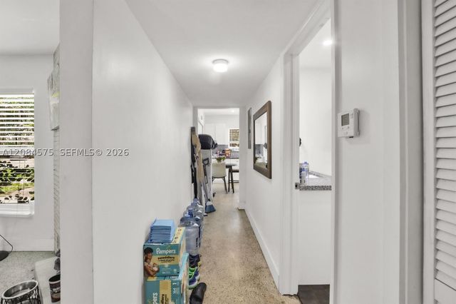 1548 SW 23rd Ct 1550B, Fort Lauderdale, FL 33315