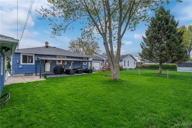 202 Belmont Court West, North Tonawanda, NY 14120