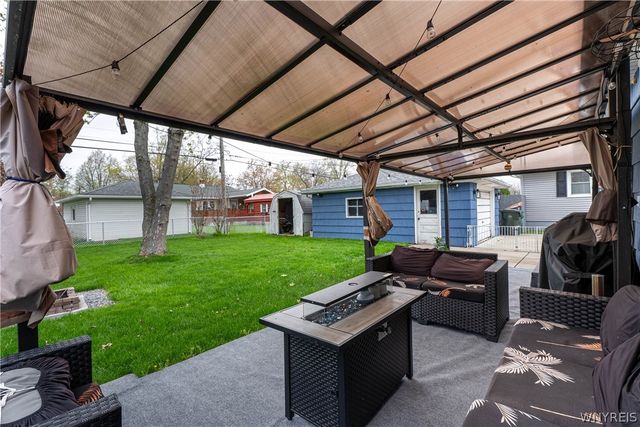 202 Belmont Court West, North Tonawanda, NY 14120