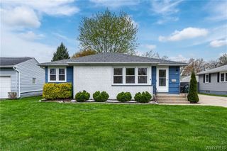 202 Belmont Court West, North Tonawanda, NY 14120