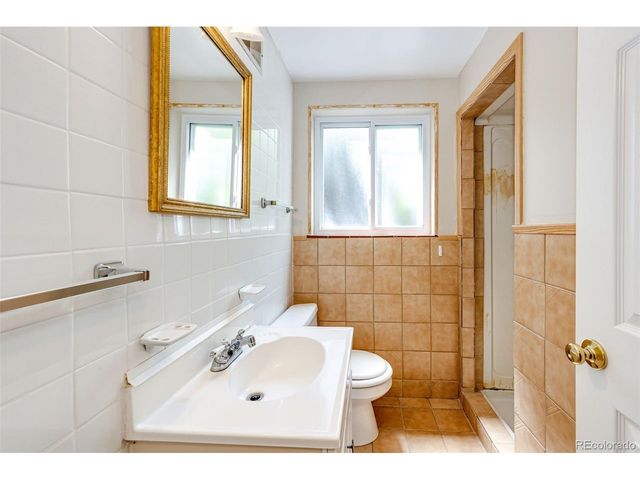 9015 W 4th Pl, Lakewood, CO 80226