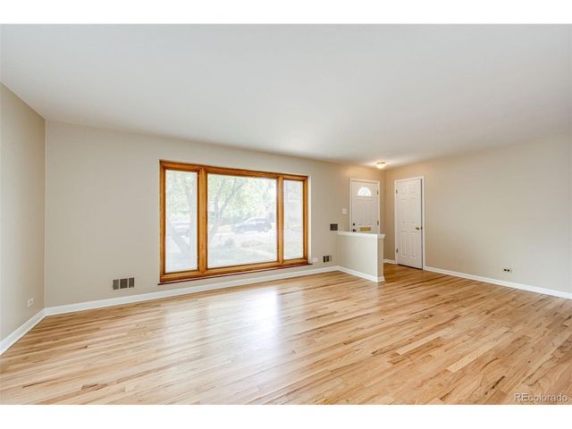 9015 W 4th Pl, Lakewood, CO 80226