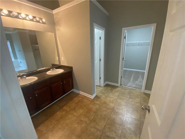 2920 Chilhowee Drive, Atlanta, GA 30331