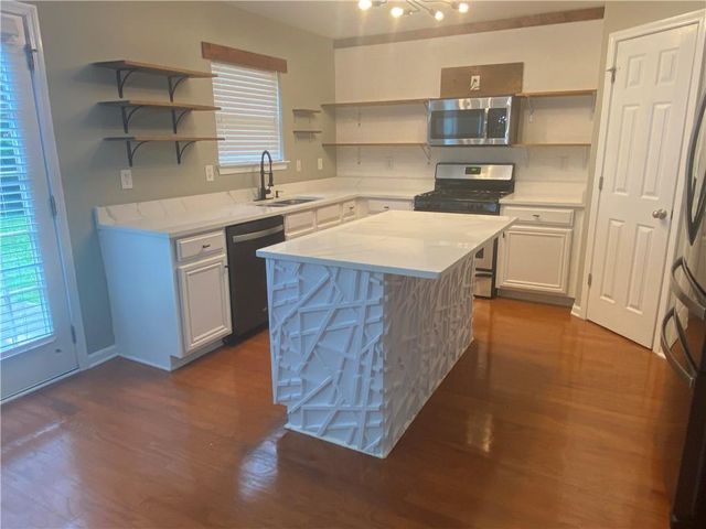 2920 Chilhowee Drive, Atlanta, GA 30331