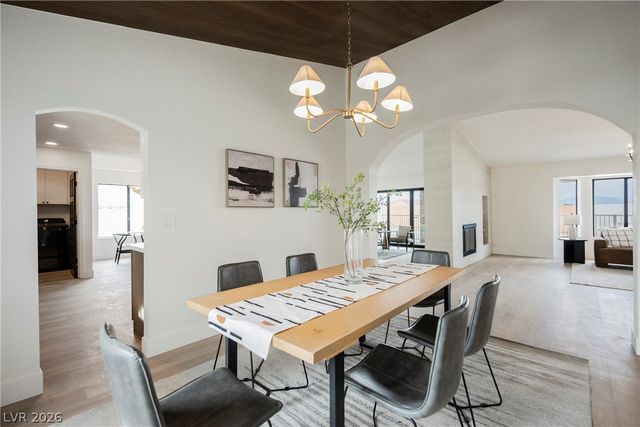 5540 Bisset Avenue, Las Vegas, NV 89118