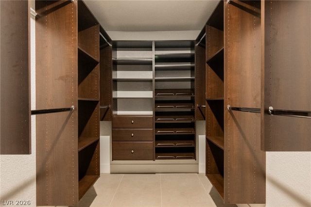 5540 Bisset Avenue, Las Vegas, NV 89118