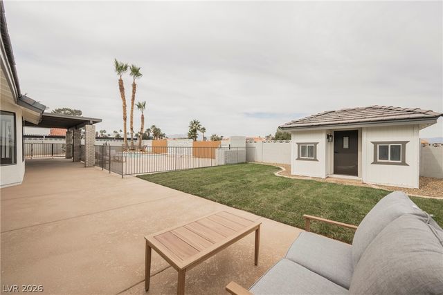 5540 Bisset Avenue, Las Vegas, NV 89118