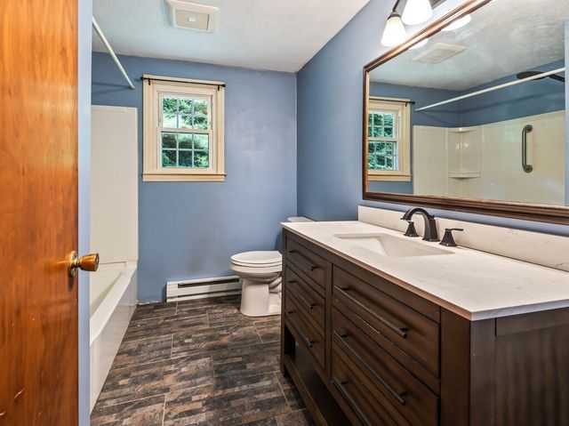 164 Stafford Road, Holland, MA 01521