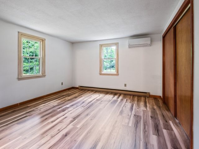 164 Stafford Road, Holland, MA 01521