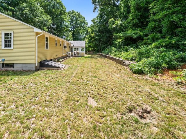 164 Stafford Road, Holland, MA 01521