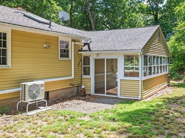 164 Stafford Road, Holland, MA 01521