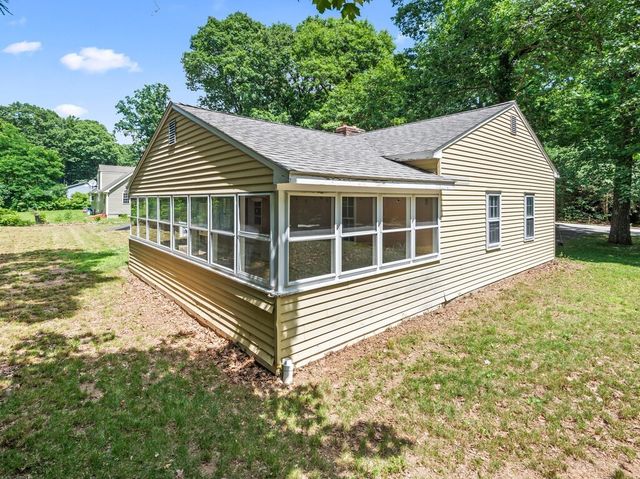 164 Stafford Road, Holland, MA 01521