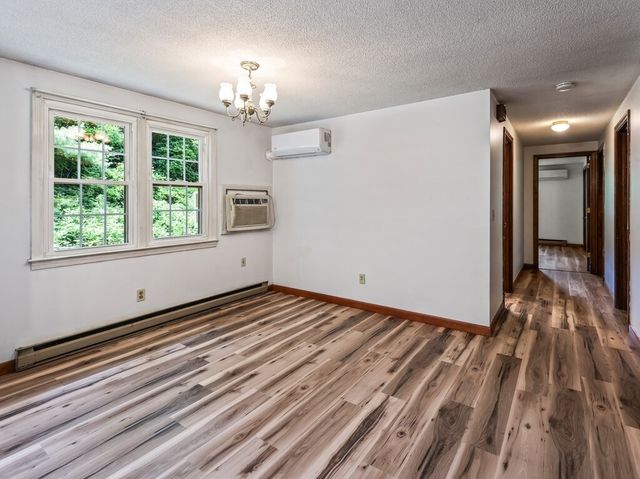 164 Stafford Road, Holland, MA 01521