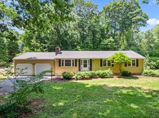 164 Stafford Road, Holland, MA 01521