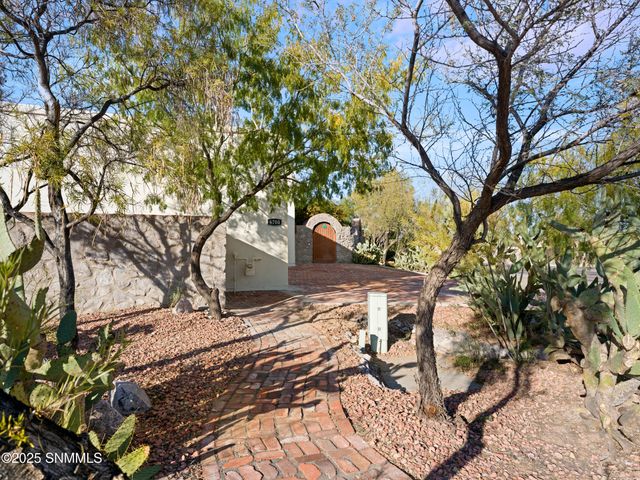 6700 Camino Blanco, Las Cruces, NM 88007