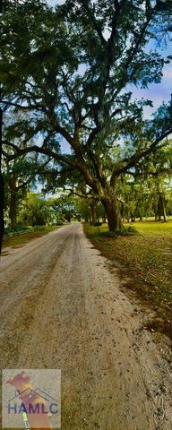 4876 Sunbury Road, Midway, GA 31320