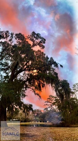 4876 Sunbury Road, Midway, GA 31320