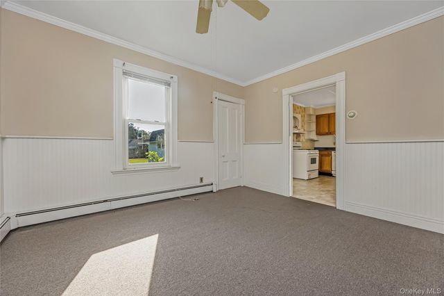 86 Union Avenue, Islip, NY 11751