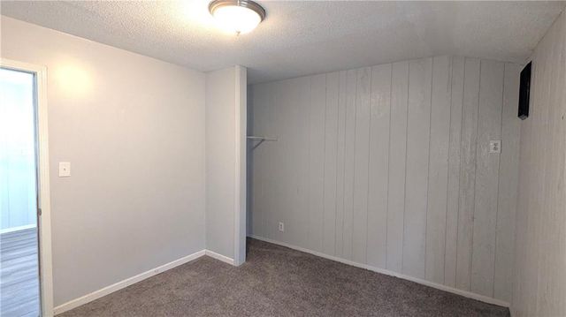 8618 Winchester Avenue, Kansas City, MO 64138