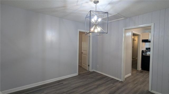 8618 Winchester Avenue, Kansas City, MO 64138