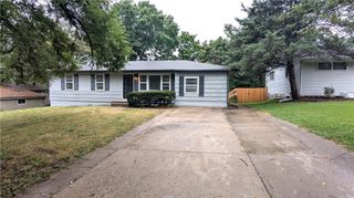 8618 Winchester Avenue, Kansas City, MO 64138