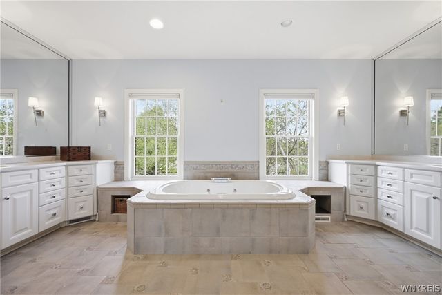 85 Galileo Drive, Amherst, NY 14221