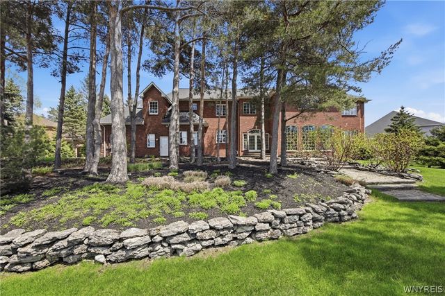 85 Galileo Drive, Amherst, NY 14221