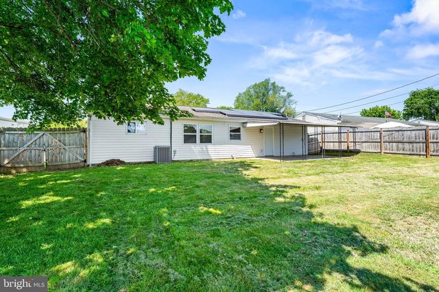 9 LEEDOM RD, Elkton, MD 21921