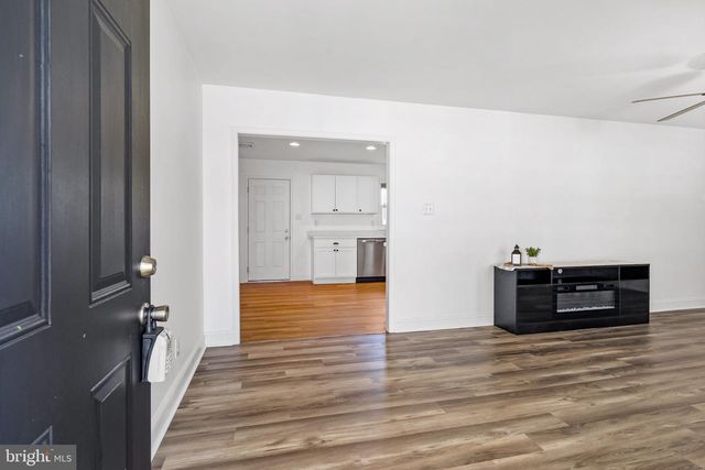 9 LEEDOM RD, Elkton, MD 21921
