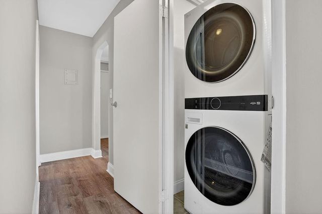 2479 Peachtree Road NE 1517, Atlanta, GA 30305